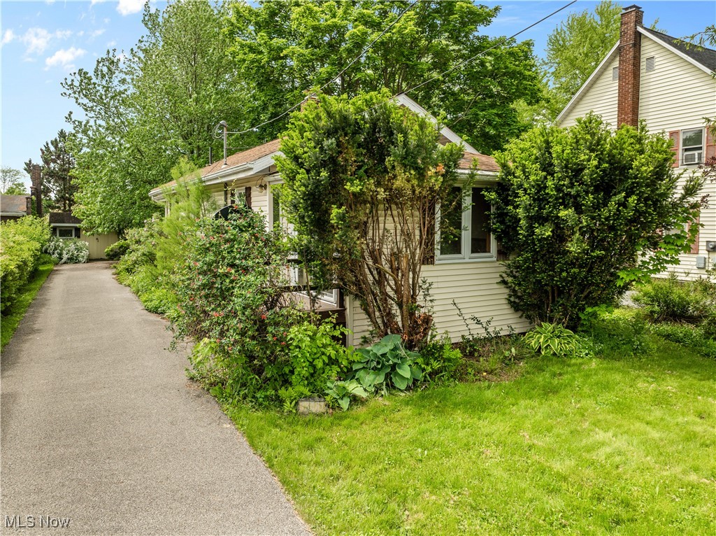 18061 Derr Avenue, Beloit, Ohio image 26