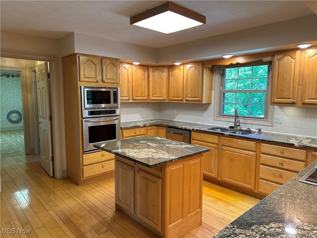 1302 Greenmont Hills Drive, Vienna, West Virginia image 7