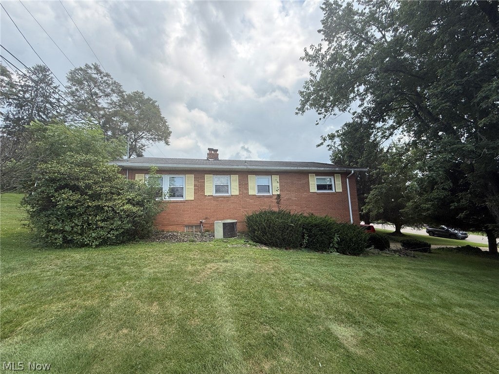 203 Meadowbrook Drive
