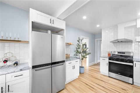 Tiny photo for 2153 Northland Avenue, Lakewood, OH 44107 (MLS # 5187349)