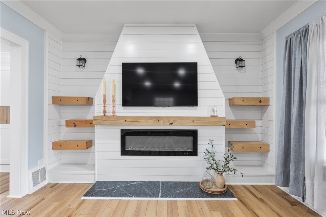 2153 Northland Avenue