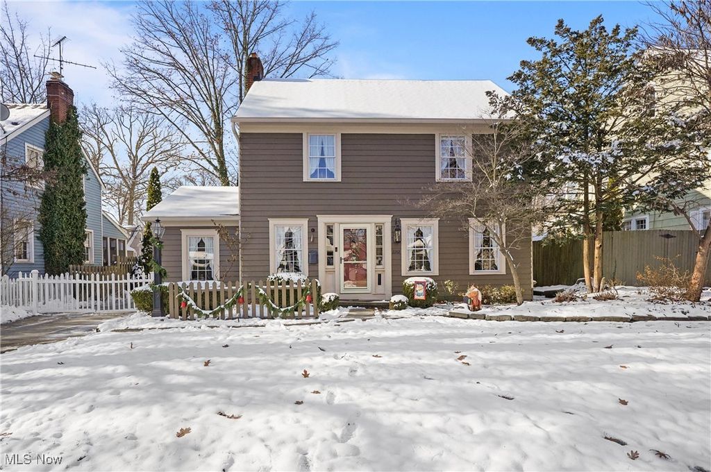 Photo of 2242 16th Street, Cuyahoga Falls, OH 44223 (MLS # 5175851)