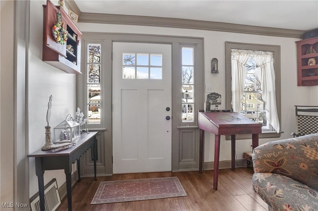 Photo of 2242 16th Street, Cuyahoga Falls, OH 44223 (MLS # 5175851)