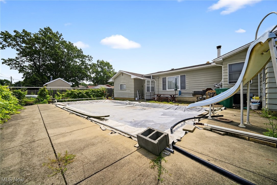 Seven Hills Prop 06 - Residential