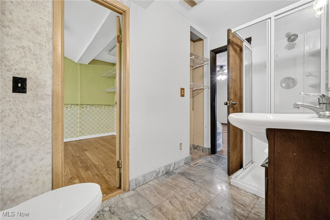 Seven Hills Prop 06 - Residential