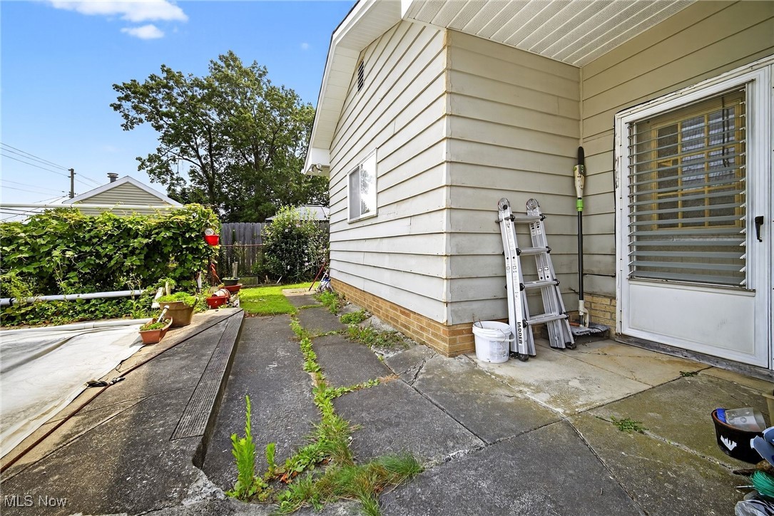 Seven Hills Prop 06 - Residential