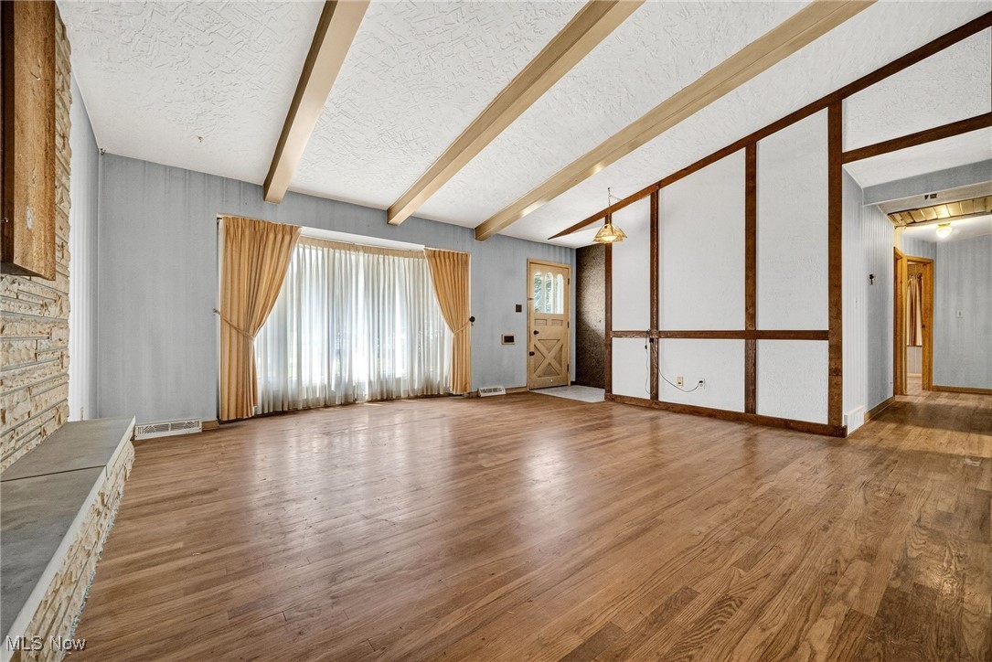 Seven Hills Prop 06 - Residential