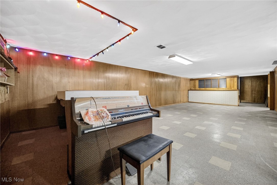 Seven Hills Prop 06 - Residential