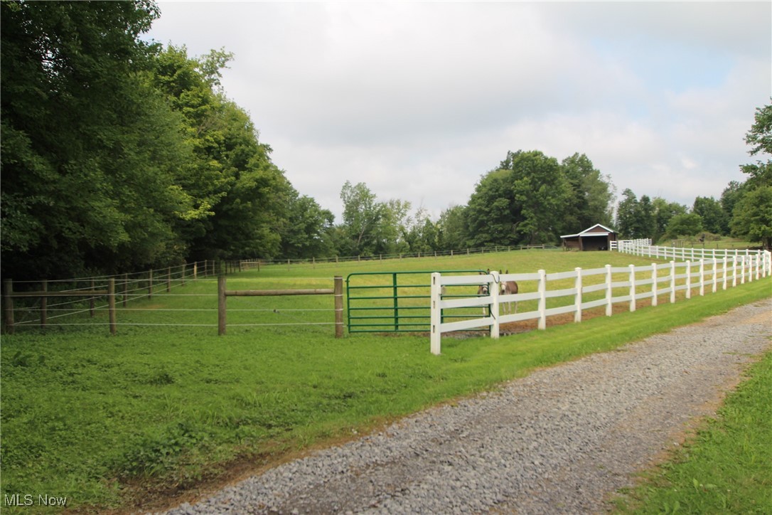 1637 Sodom Hutchings Road, Vienna, Ohio image 28