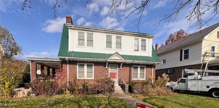 This is an ONLINE ONLY foreclosure sale. There are NO SHOWINGS. Deposit due by wire transfer within 48 upon conclusion . Cash deal; funding must take place within 30 days of confirmation of sale. Buyer’s Premium shall apply. Subject to postponement and cancellation. Full terms and conditions at online registration.