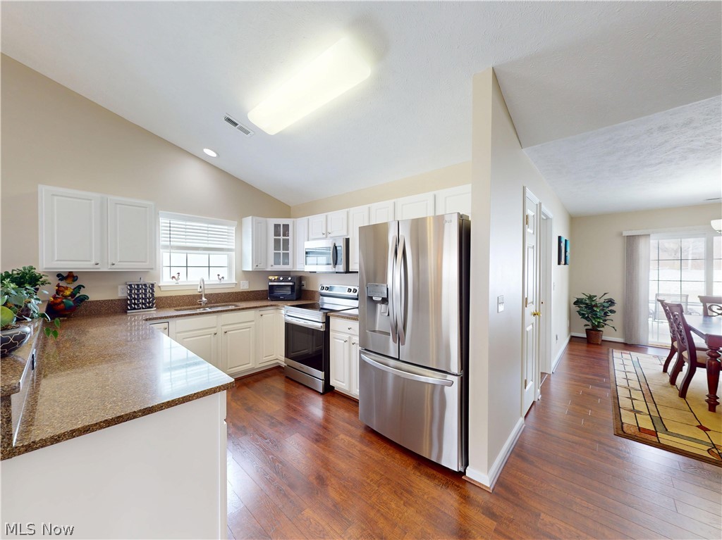 Kilroy Pointe - Residential