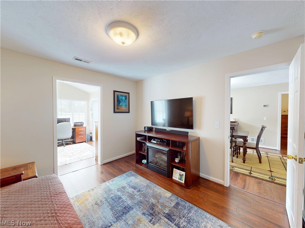 Kilroy Pointe - Residential