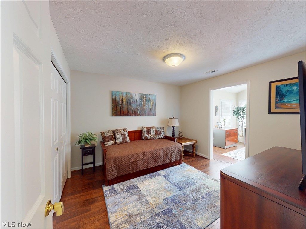 Kilroy Pointe - Residential