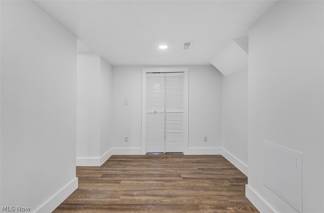 J Ed Good Park - Residential