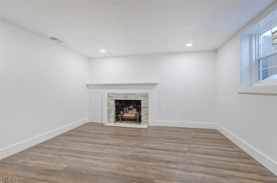 J Ed Good Park - Residential