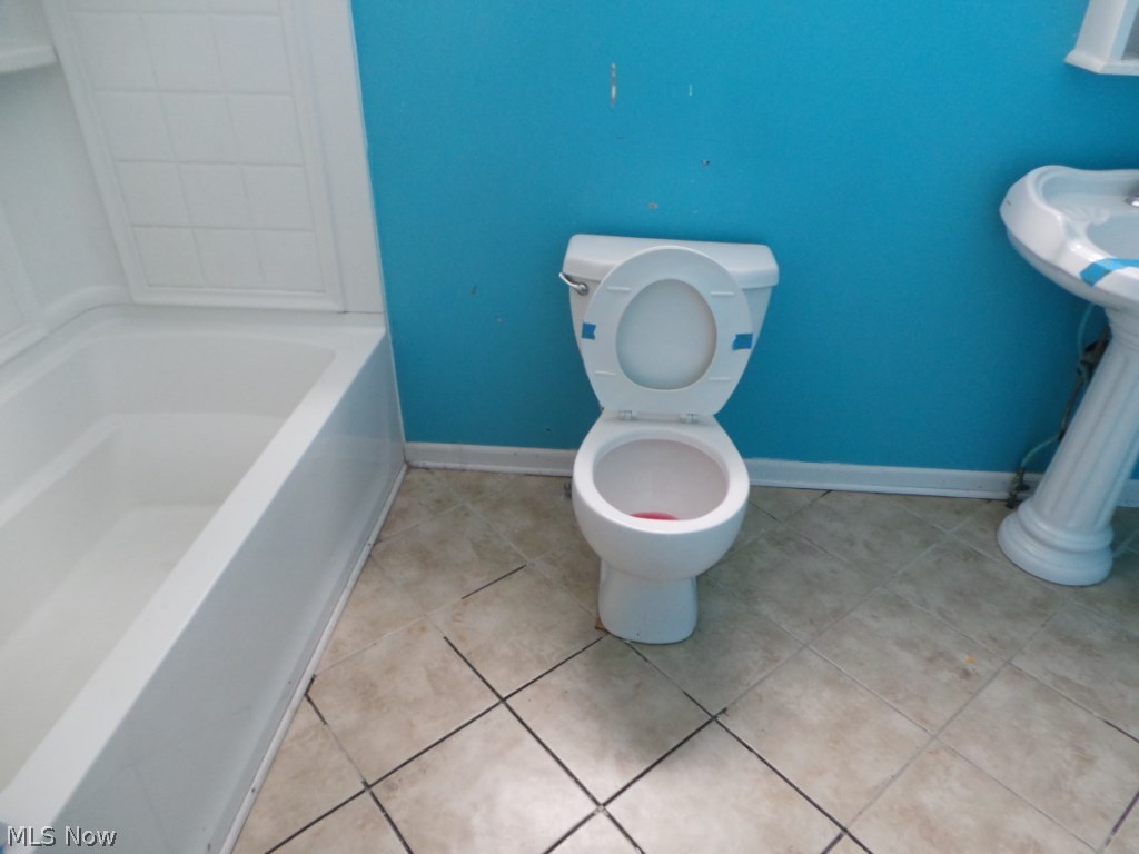 Cuyahoga Manor - Residential