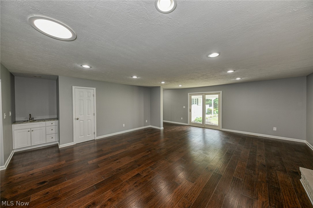 Ghent Road View Acres - Residential