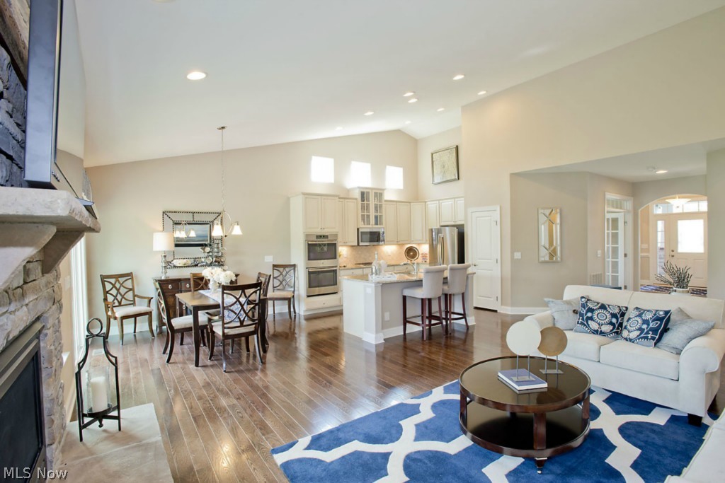 Tiberon Trace - Residential