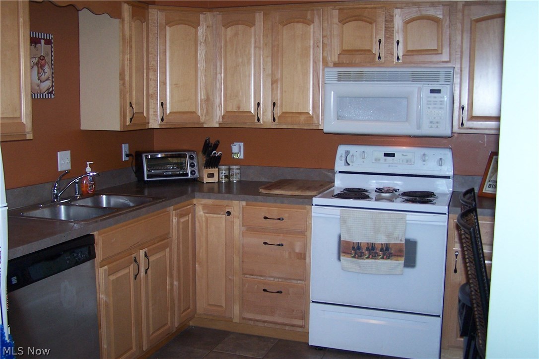 Portage Path East Condos - Residential