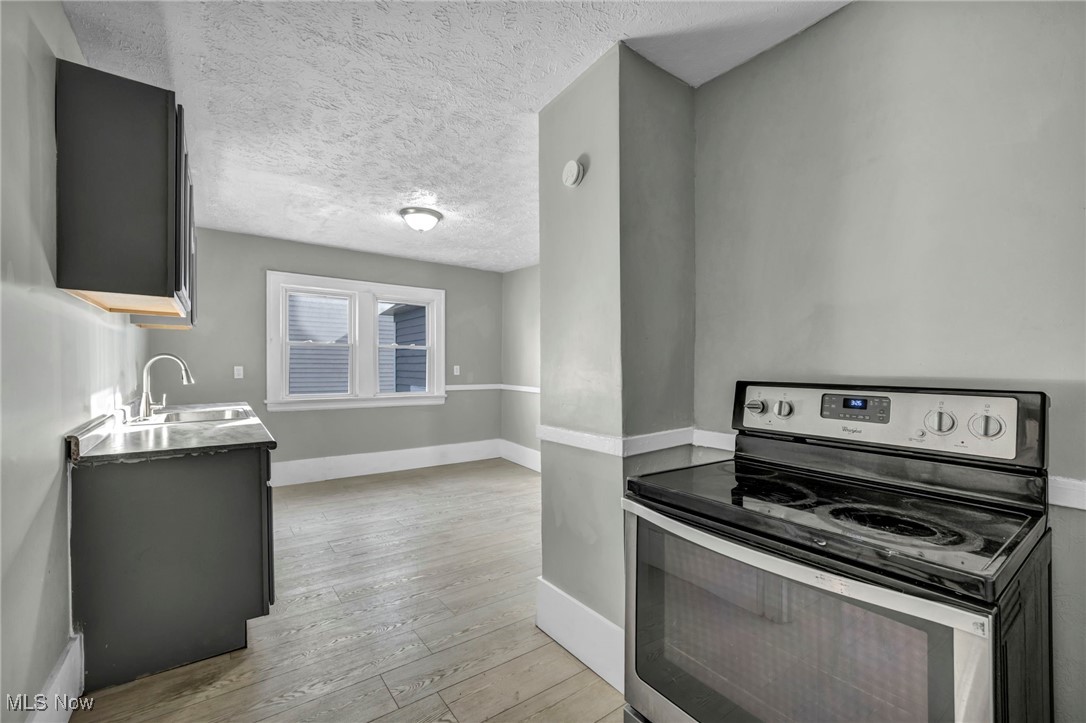 Woodhill East Blvd Sub - Residential Income