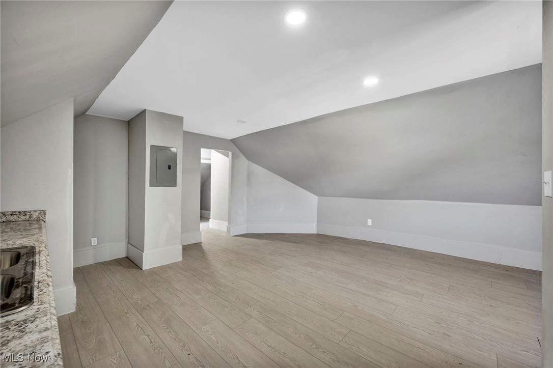 Woodhill East Blvd Sub - Residential Income