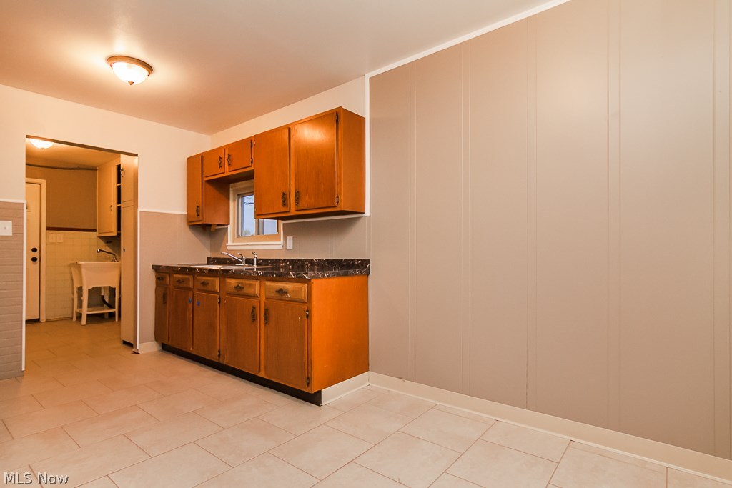 Liberty Heights 02 - Residential Lease