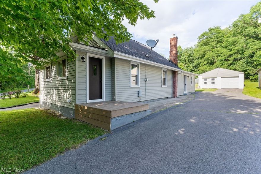 This ranch home has been fully updated with new flooring throughout, new kitchen appliances, and updated kitchen and bath.  Great starter home or add to your rental portfolio!  The basement has been waterproofed with a lifetime warrany! Three beds, one bath and first-floor laundry. Schedule your tour today!