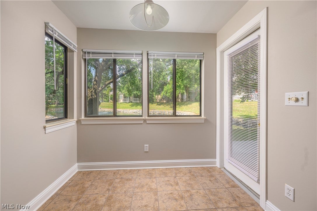 3800 Rosemont Boulevard 109B