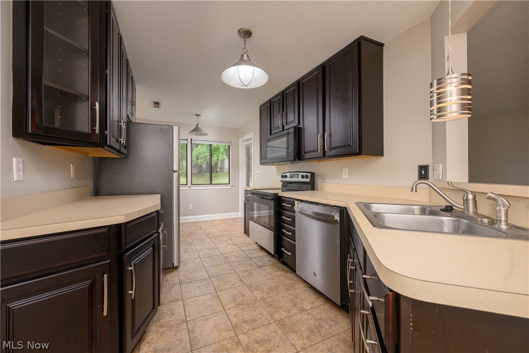 3800 Rosemont Boulevard 109B
