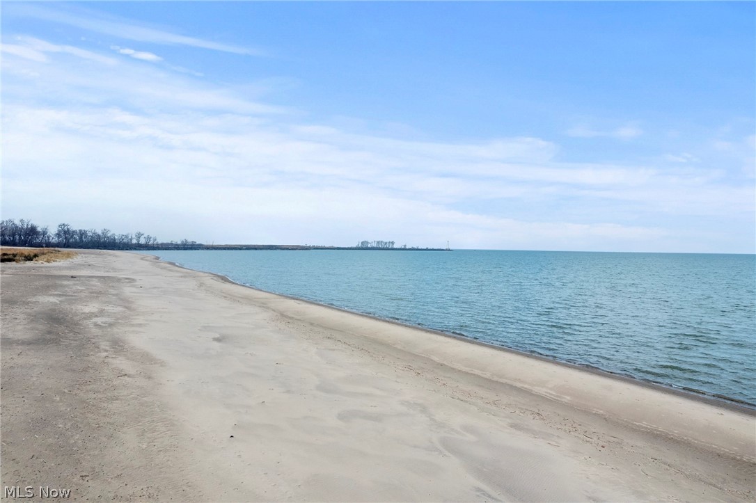 Old Homestead-On-The-Lake Sub - Residential