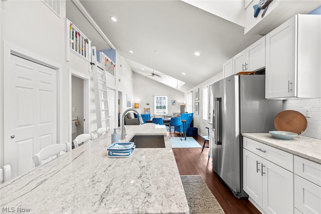 Old Homestead-On-The-Lake Sub - Residential