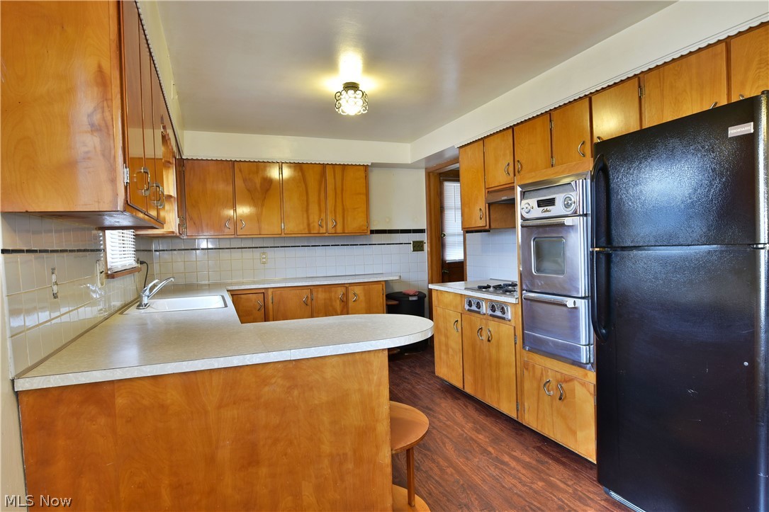 Guaranteed Inv Co 01 - Residential