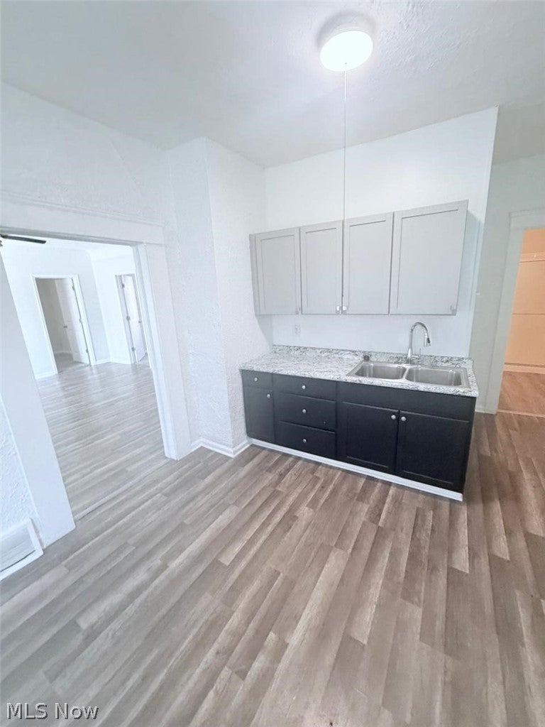 4434 Pearl Road 3
