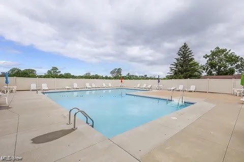 Deepwood Condo - Residential