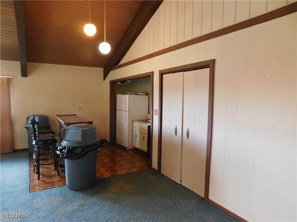 Deepwood Condo - Residential