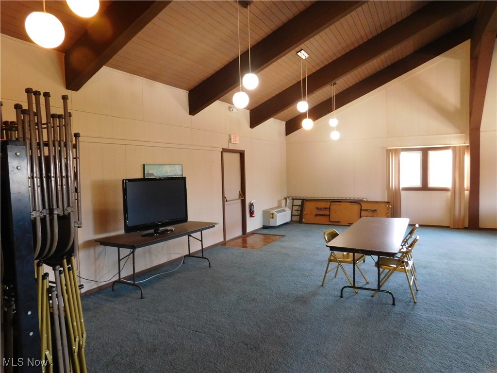 Deepwood Condo - Residential