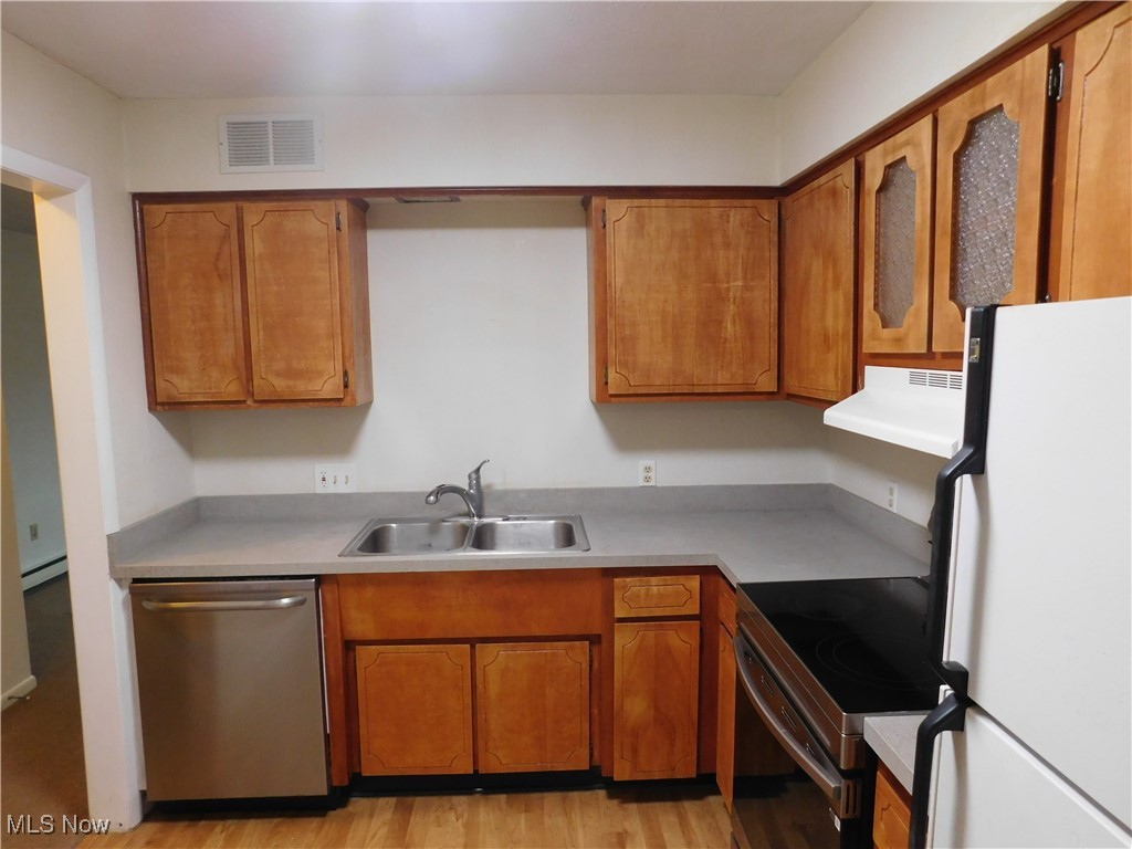 Deepwood Condo - Residential