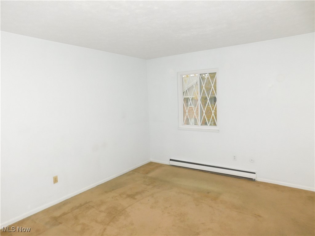 Deepwood Condo - Residential