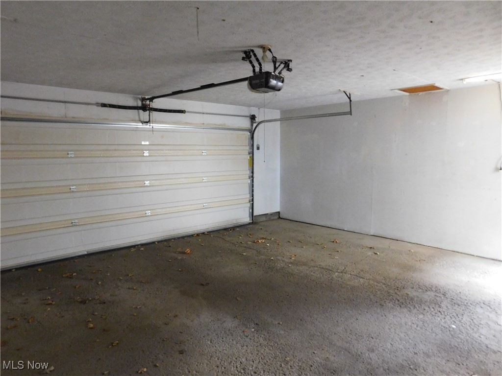 Deepwood Condo - Residential