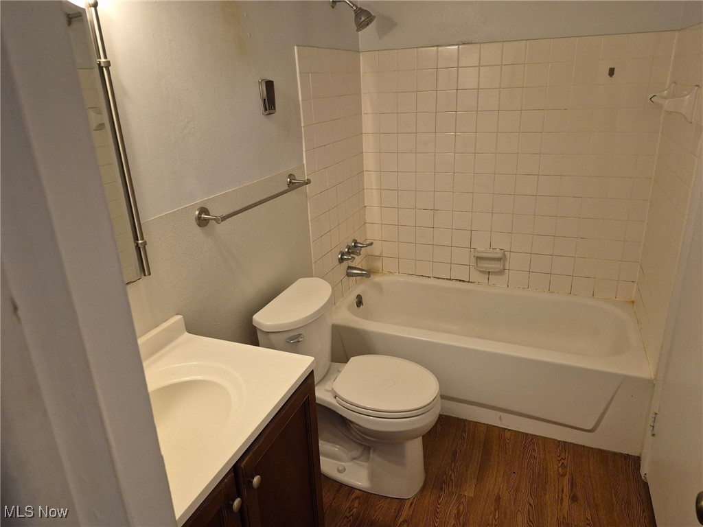 Deepwood Condo - Residential