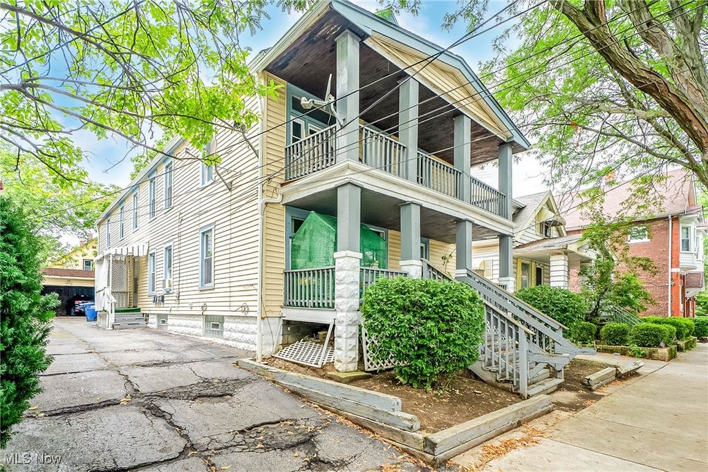 Photo of 2036 Lark Street #1, Lakewood, OH 44107 (MLS # 5183752)