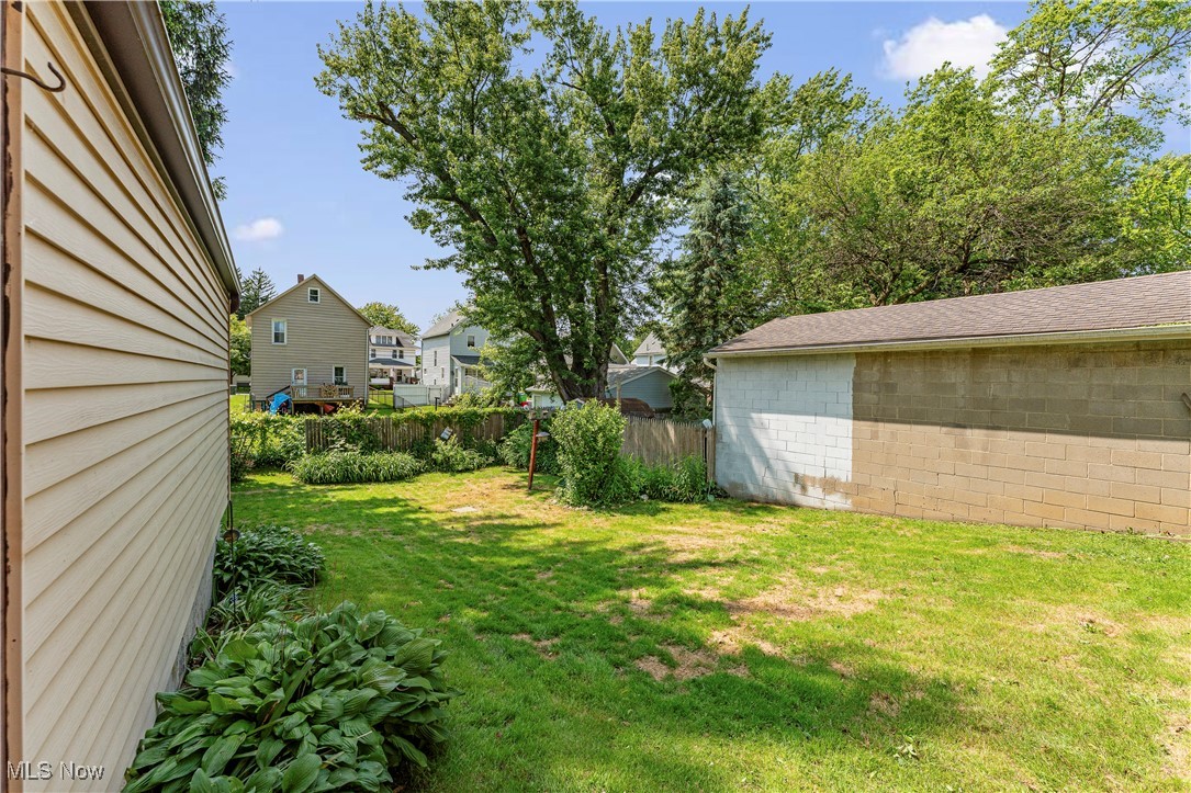 Aa Moores Banner Allotment - Residential