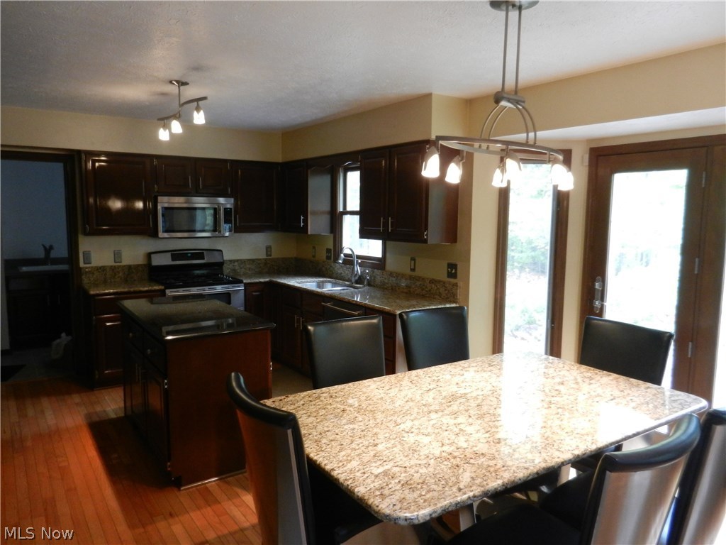 Macintosh Farms - Residential Lease