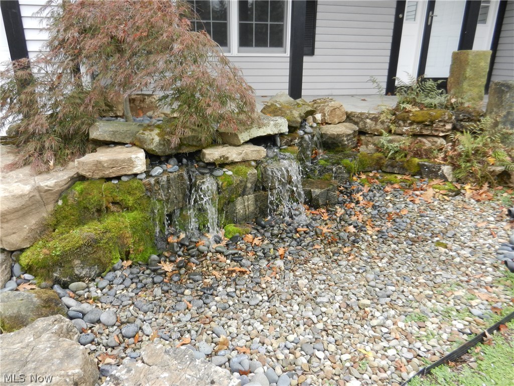 Macintosh Farms - Residential Lease