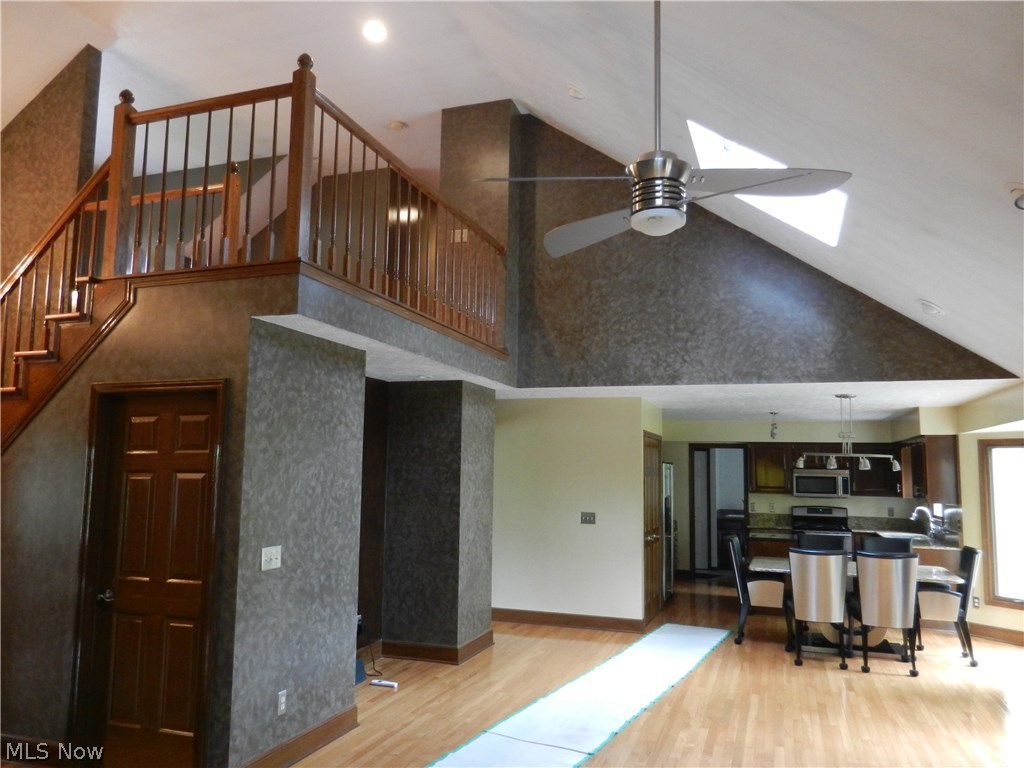 Macintosh Farms - Residential Lease