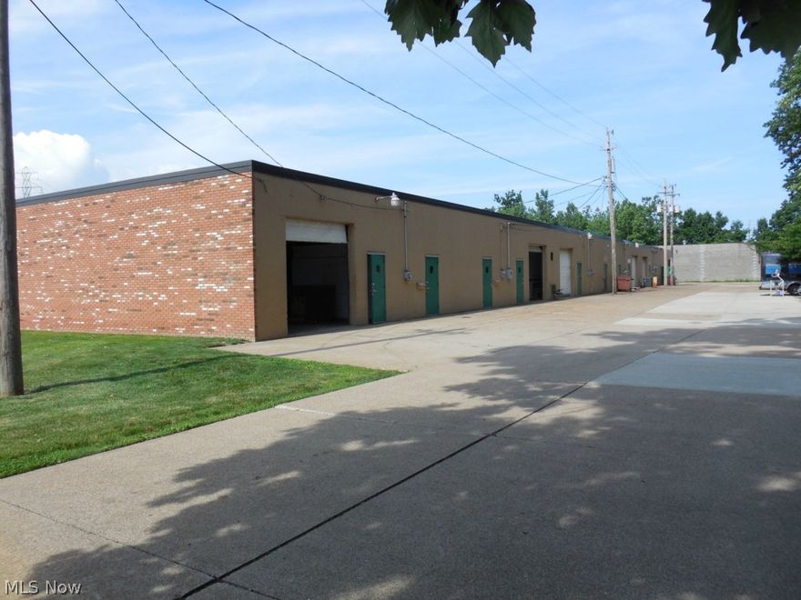 Located in a commercial area. Unit has an office, overhead door, 2 entrance doors.  Space suitable for warehouse, distribution and fabrication. NNN Lease 3 year lease. NNN Lease fees are nominal.