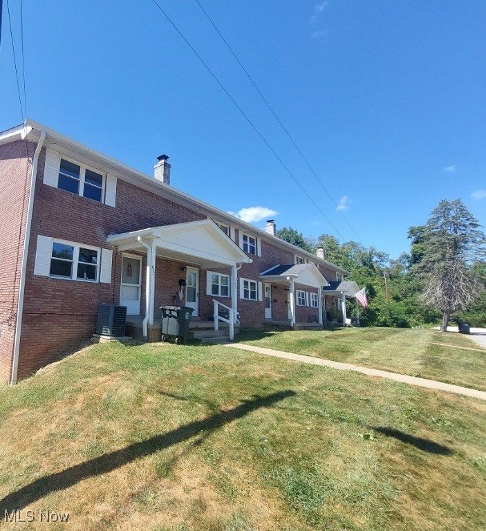 427-445 Woodland Avenue