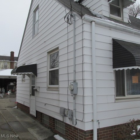 6207 Delora Avenue, Brooklyn, Ohio image 2