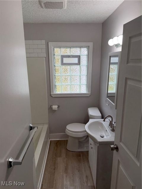 Tiny photo for 1194 Greenwood Avenue, Akron, OH 44320 (MLS # 5178931)