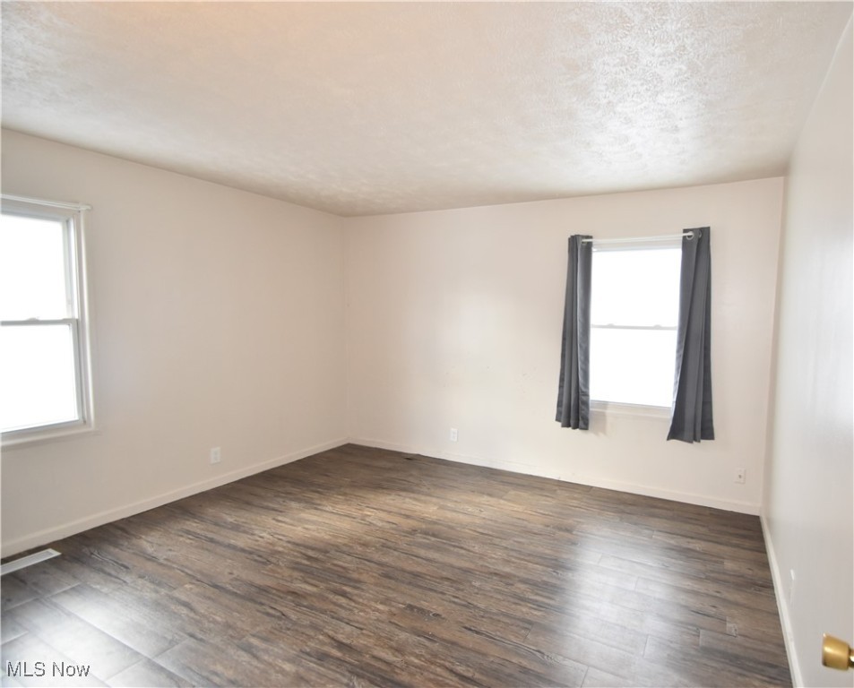 Oakview Manor - Residential